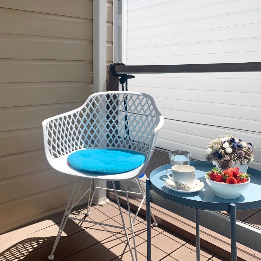 Bonita Houseboat Apartment Portorose Bagian luar foto