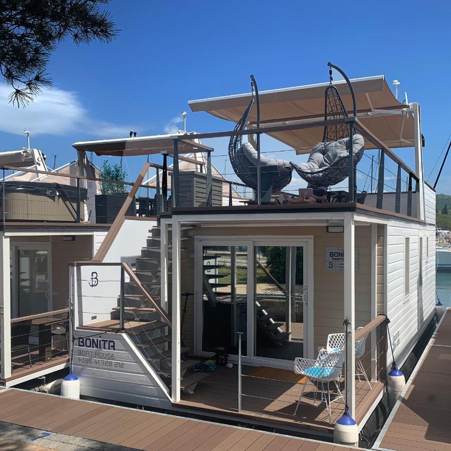 Bonita Houseboat Apartment Portorose Bagian luar foto